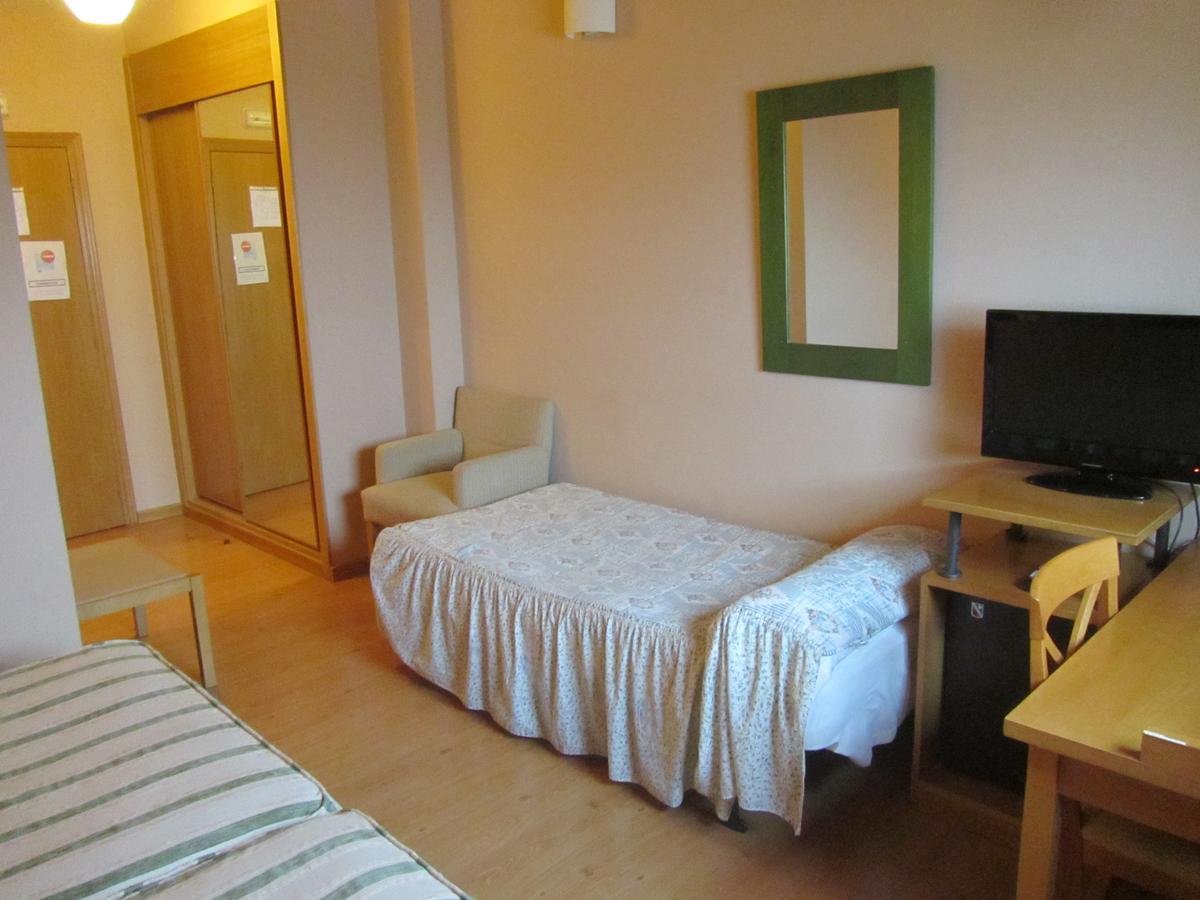 Hotel Galayos Hoyos del Espino Bagian luar foto
